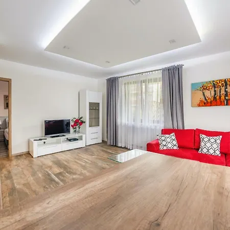 Sun & Snow Wczasowa W Sasiedztwie Lasu I Morza Apartment *